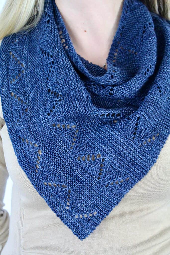 Lakes of Titan - Christmas Knitting Pattern for Quick Knit Gifts!