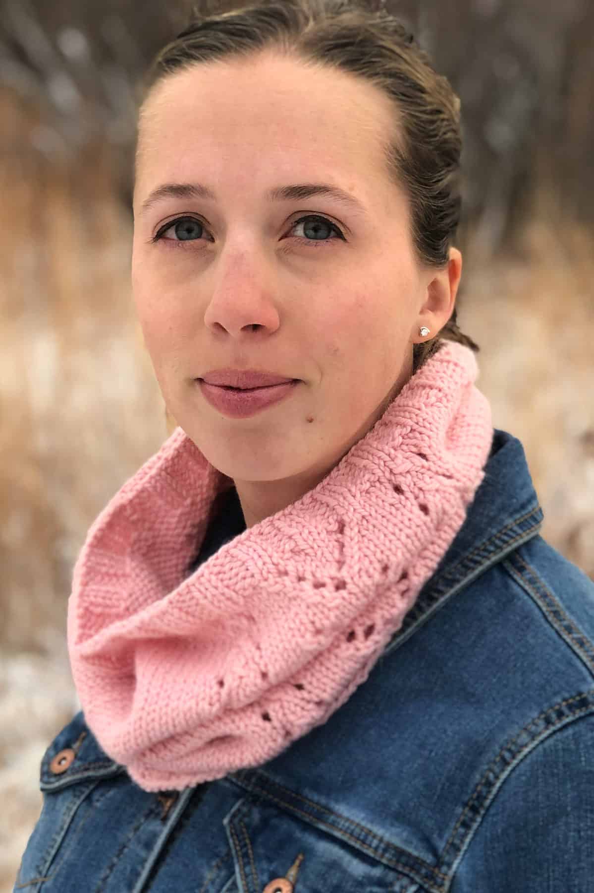 Your New Fave in Free Lace Cowl Knitting Patterns!
