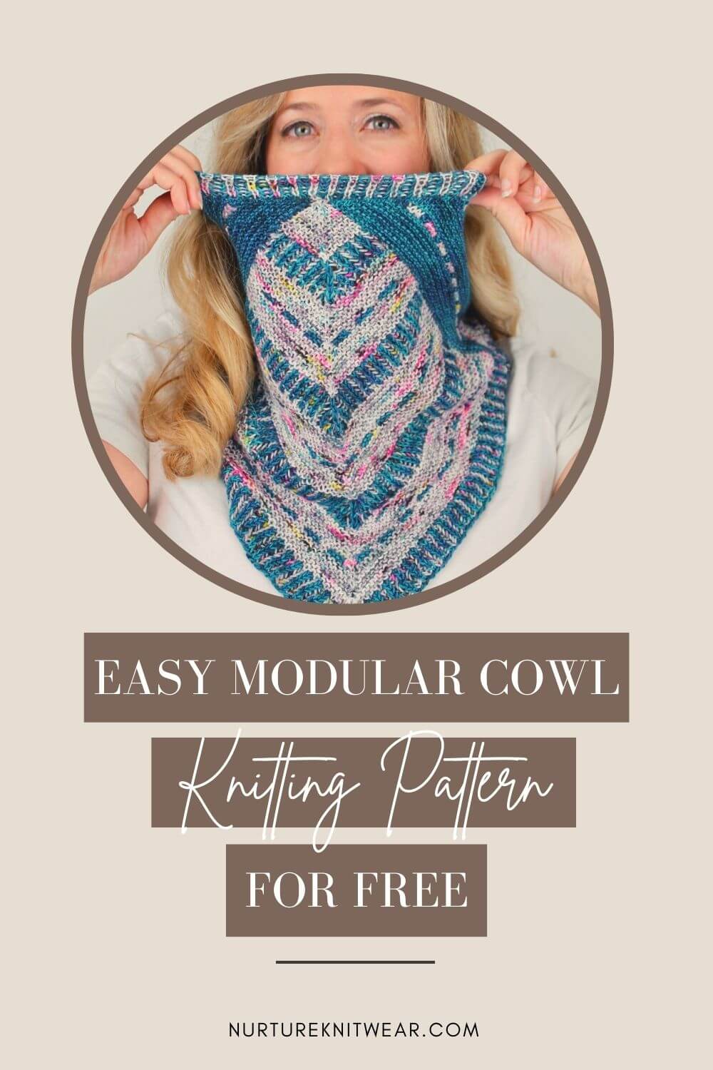 Cozy Up with a Free and Easy Knit Cowl Pattern