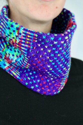 Waveform Cowl - Mosaic Knitting - Slip a Stitch