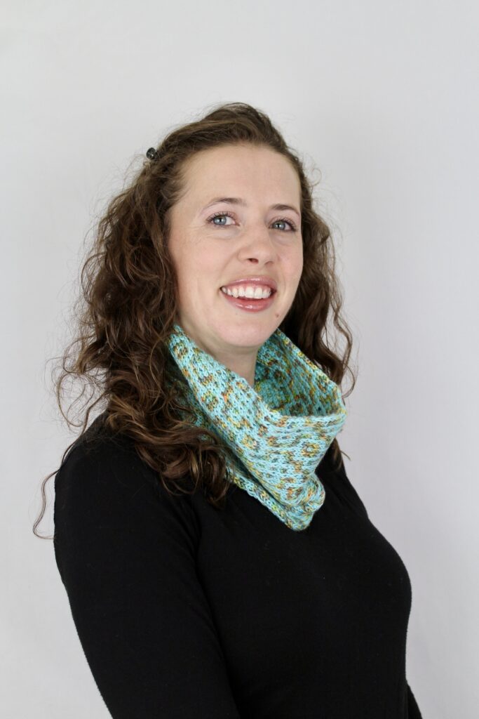 Truly Madly: A DK Weight Mosaic Knit Cowl