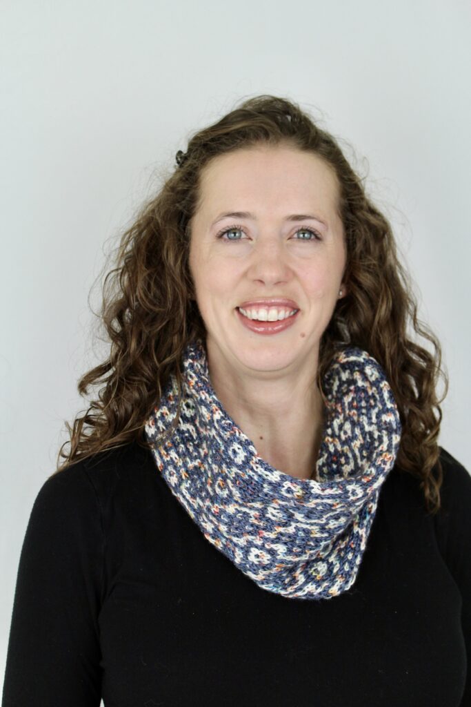 Truly Madly: A Free Mosaic Cowl Knitting Pattern
